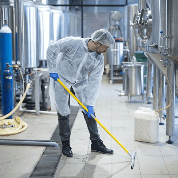 Aliağa'da Endüstriyel Temizlik: Fabrika ve Atölyeler İçin Profesyonel Çözümler : Kapak Görseli