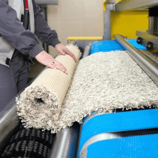 Aliağa’da Halı Yıkama: Evdeki Halıların Temizliği İçin En İyi Yöntemler : Kapak Görseli